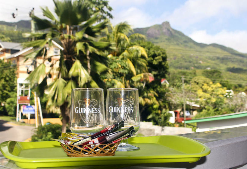 Vicky's Holiday Apartments