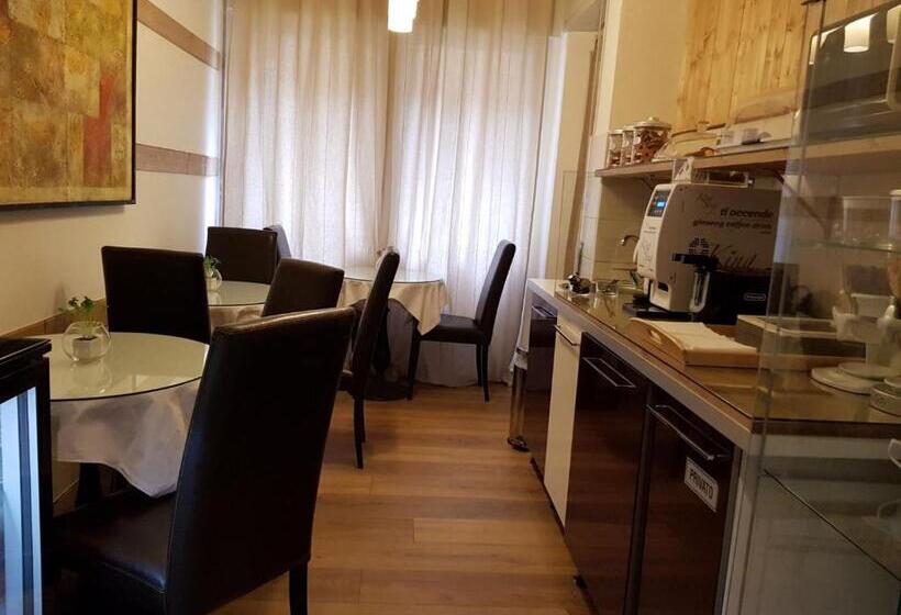 تختخواب و صبحانه 3jolie