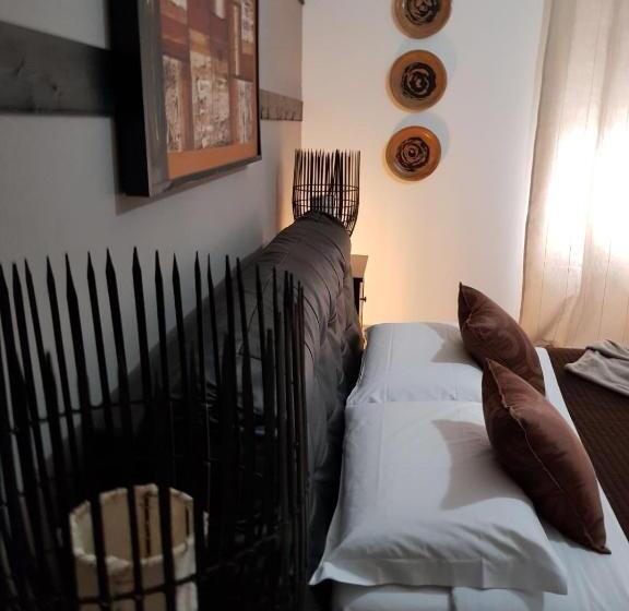 تختخواب و صبحانه 3jolie