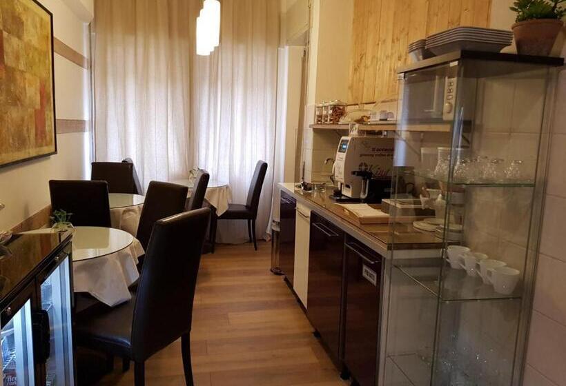 تختخواب و صبحانه 3jolie