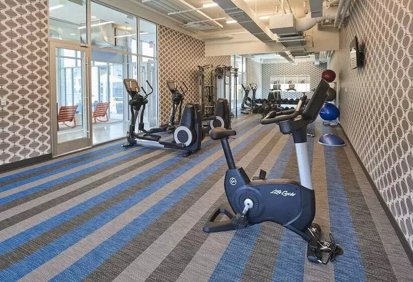 Hotelli Aloft Cleveland Airport