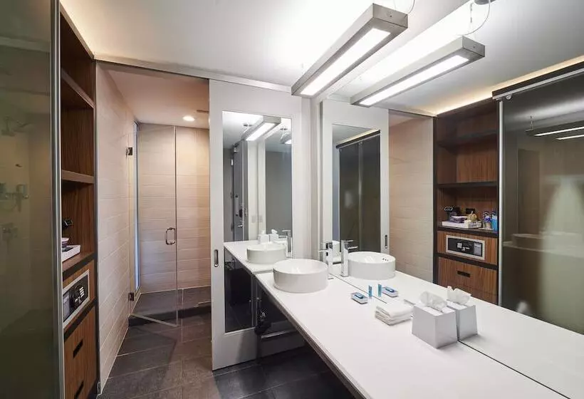 Hotelli Aloft Cleveland Airport