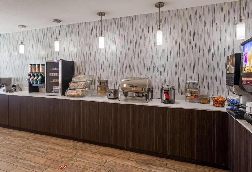 בית מלון כפרי Baymont By Wyndham Moses Lake