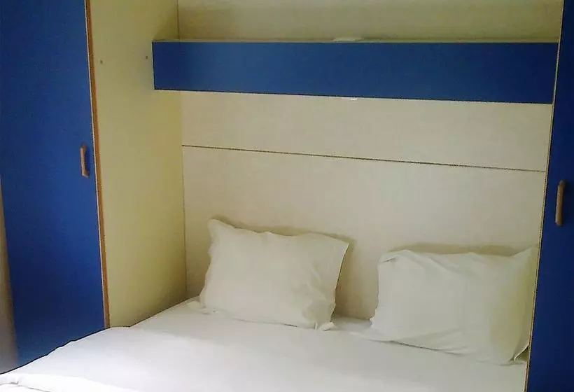 ホテル Parque De Campismo Orbitur Rio Alto