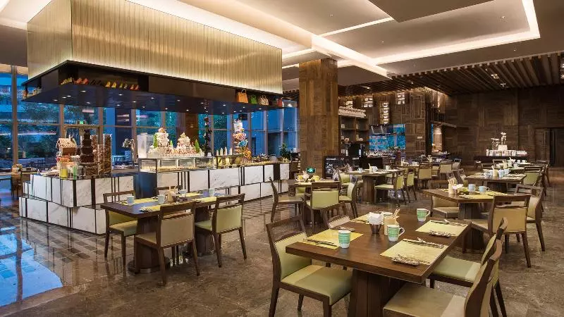 Hotelli Hualuxe Xiamen Haicang Habour View   An Ihg