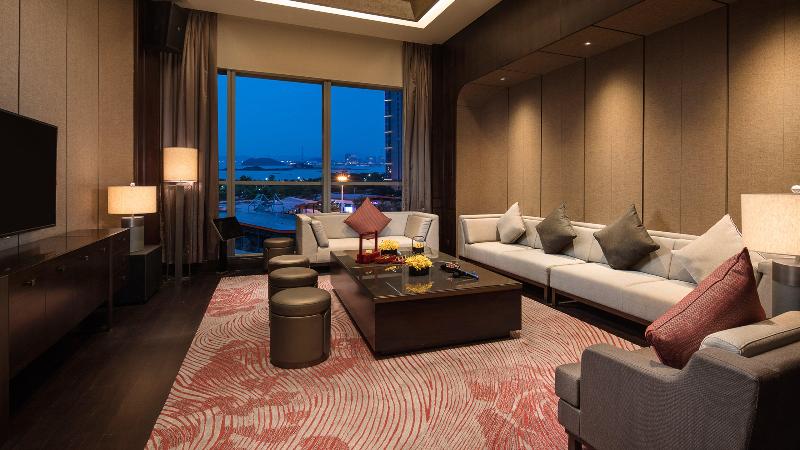 فندق Hualuxe Xiamen Haicang Habour View An Ihg