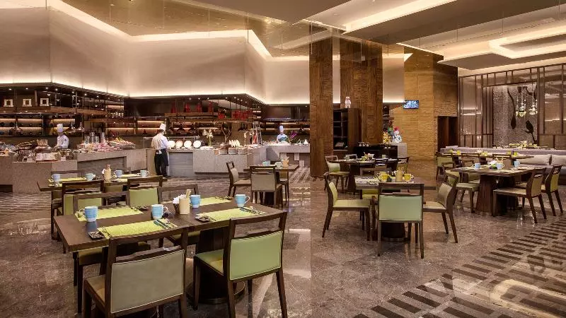 Hotelli Hualuxe Xiamen Haicang Habour View   An Ihg