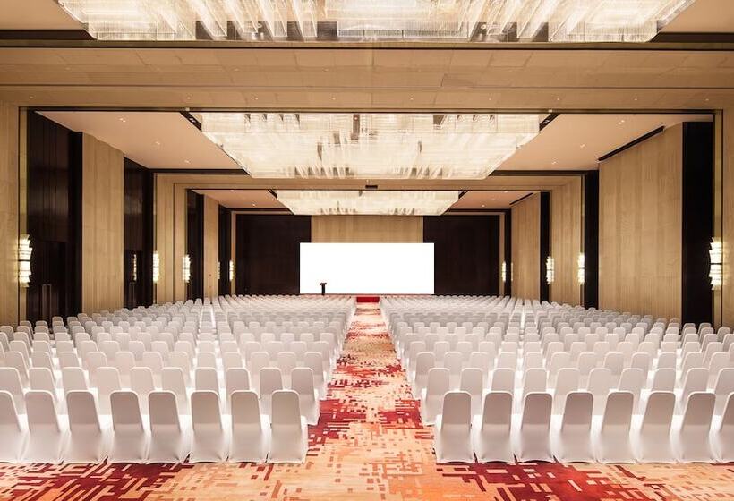 فندق Hualuxe Xiamen Haicang Habour View An Ihg