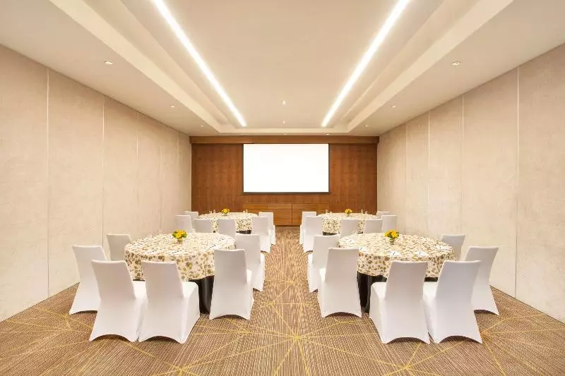 ホテル Hyatt Place Hyderabad Banjara Hills