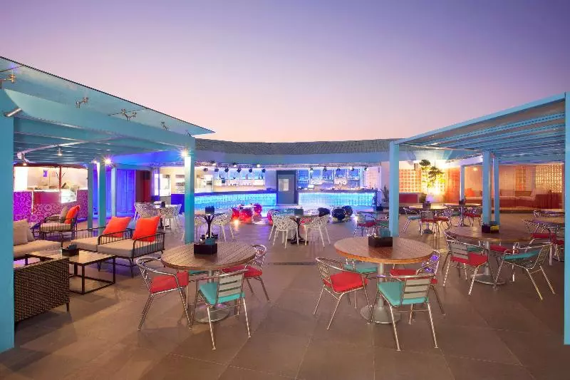 ホテル Hyatt Place Hyderabad Banjara Hills