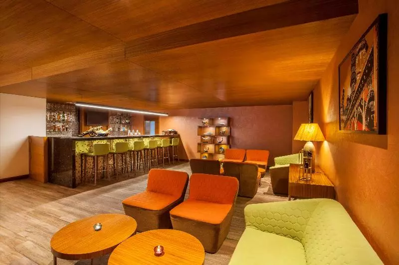 ホテル Hyatt Place Hyderabad Banjara Hills