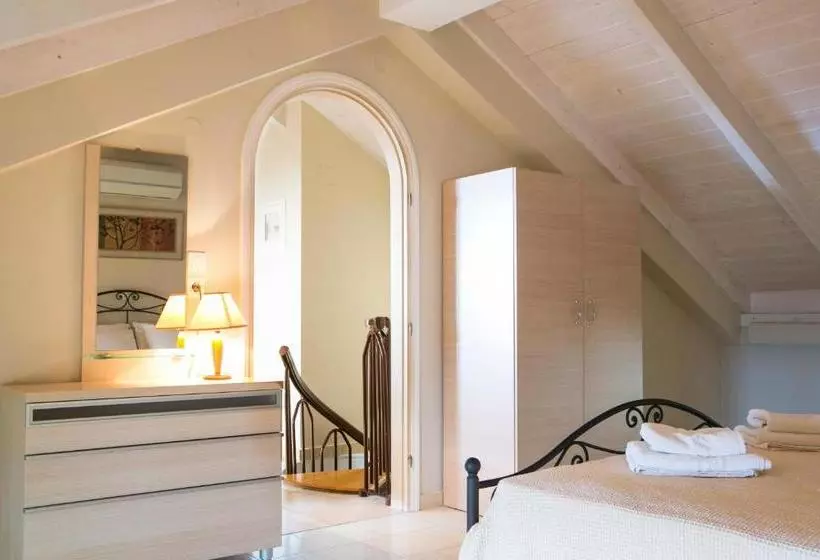 Hotelli Irena Studios & Apartments