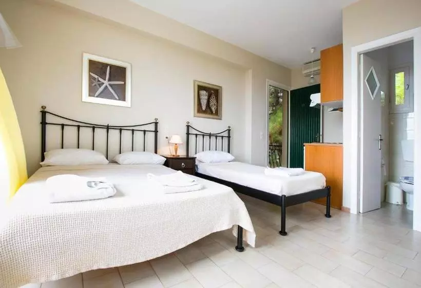 Hotelli Irena Studios & Apartments