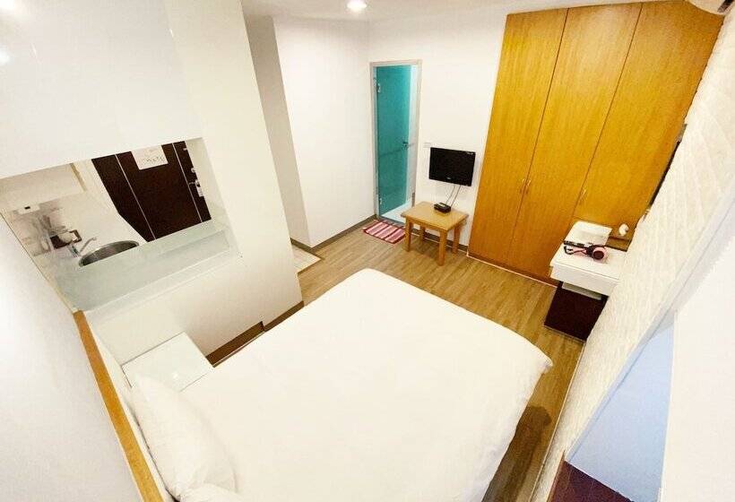 هتل Jimmy S Apartments