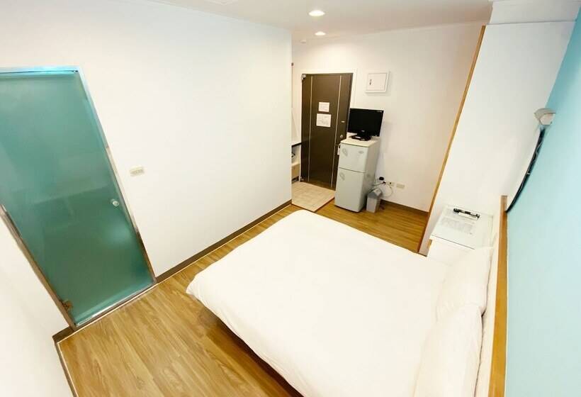 هتل Jimmy S Apartments