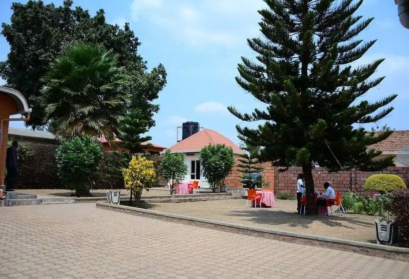 هتل Martin Aviator