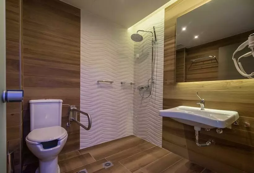 Hotelli Porto Marine