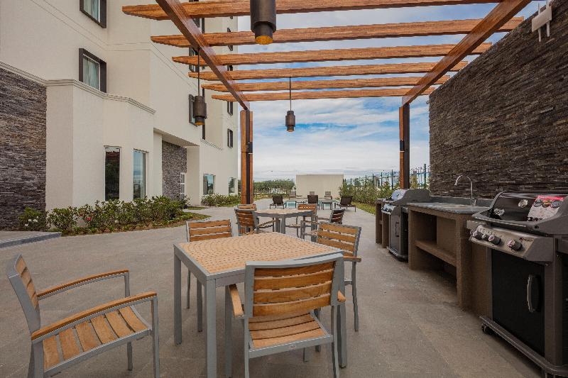 هتل Staybridge Suites Irapuato, An Ihg