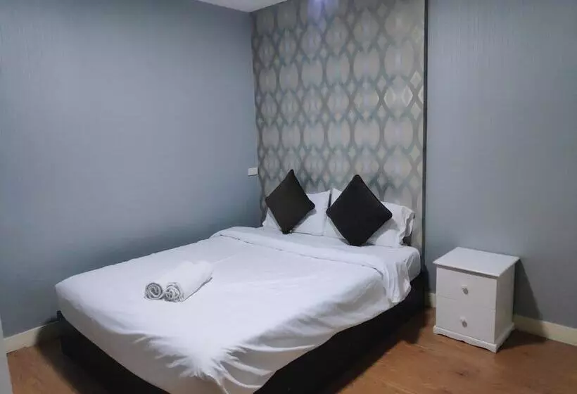 هتل Tim Place   Bts Phra Khanong