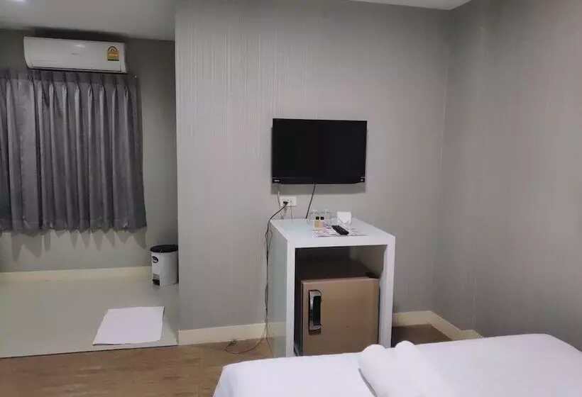 هتل Tim Place   Bts Phra Khanong