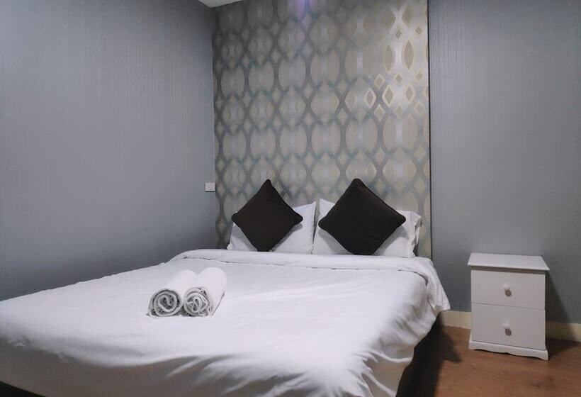 هتل Tim Place   Bts Phra Khanong