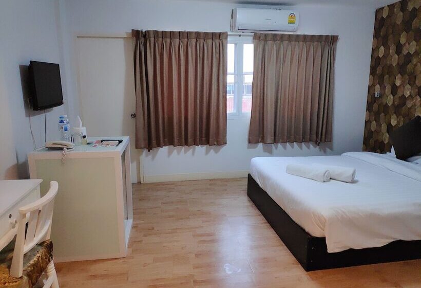 هتل Tim Place   Bts Phra Khanong