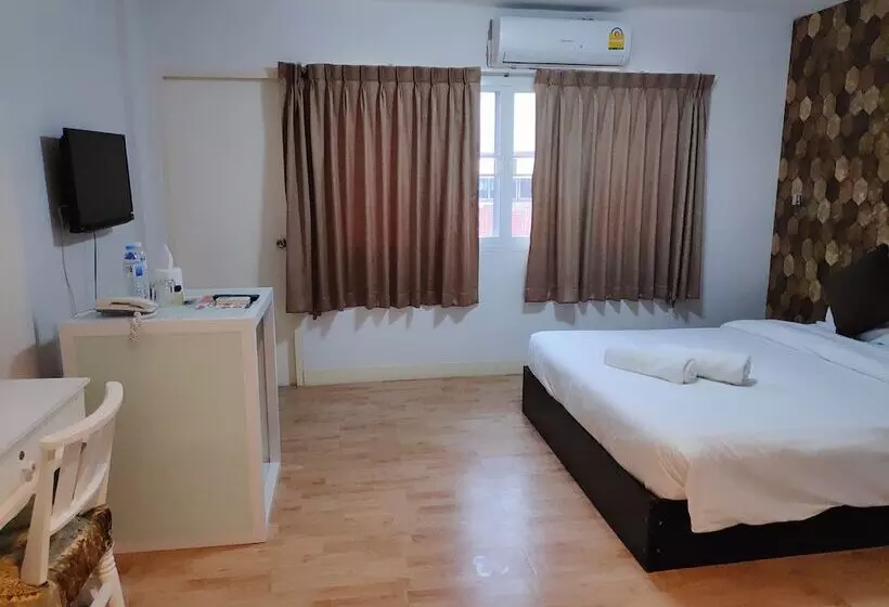 هتل Tim Place   Bts Phra Khanong