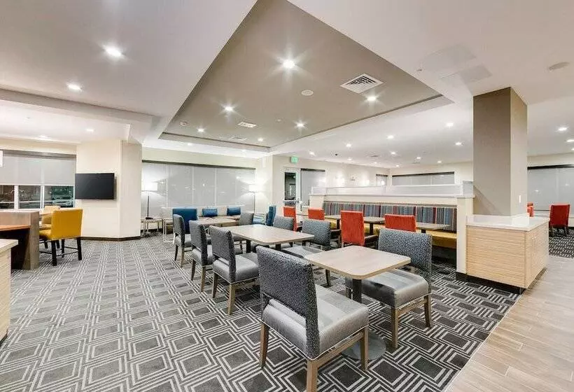 Hotelli Towneplace Suites By Marriott Kansas City Liberty