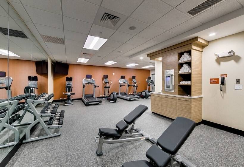 فندق Towneplace Suites By Marriott Kansas City Liberty