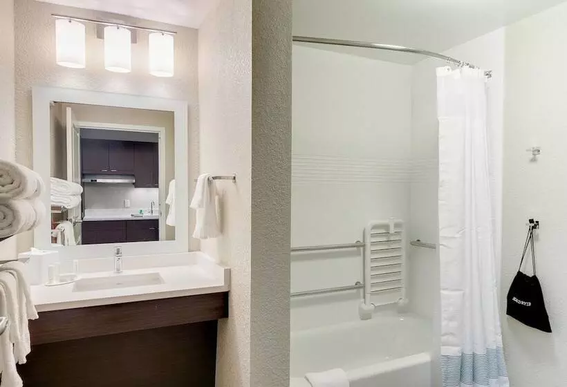 Hotelli Towneplace Suites By Marriott Kansas City Liberty