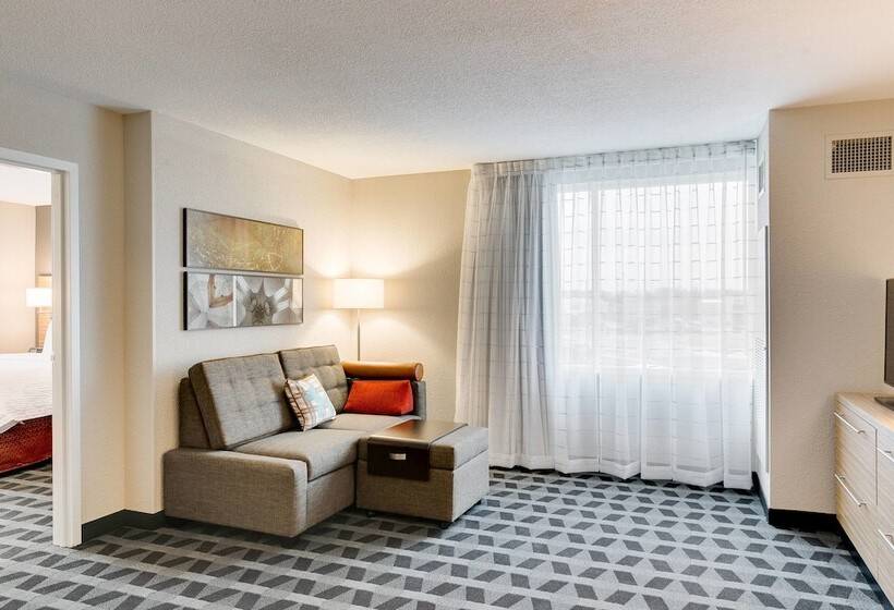 فندق Towneplace Suites By Marriott Kansas City Liberty