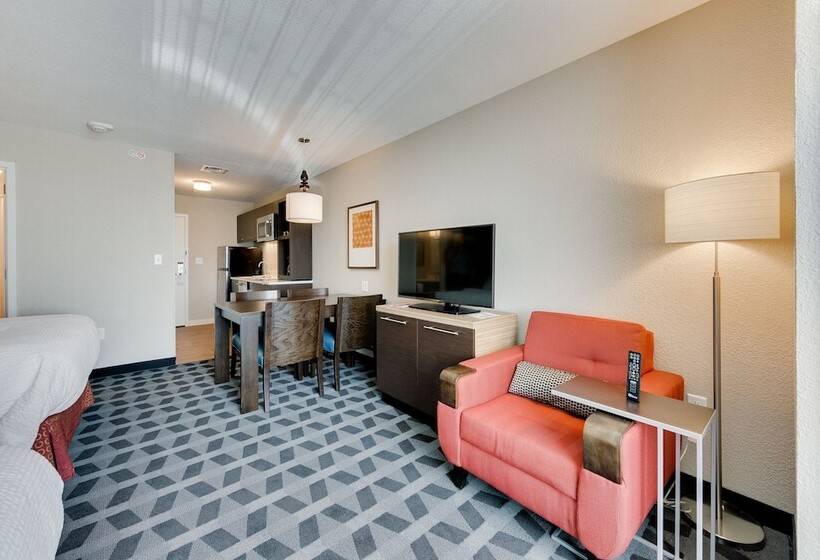 فندق Towneplace Suites By Marriott Kansas City Liberty