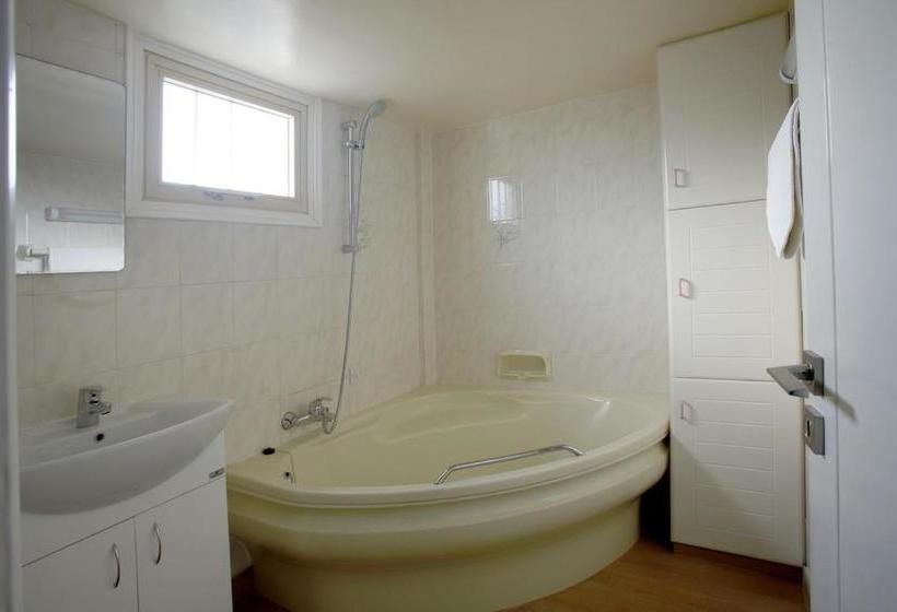 فندق Protaras Villa Theodora 16