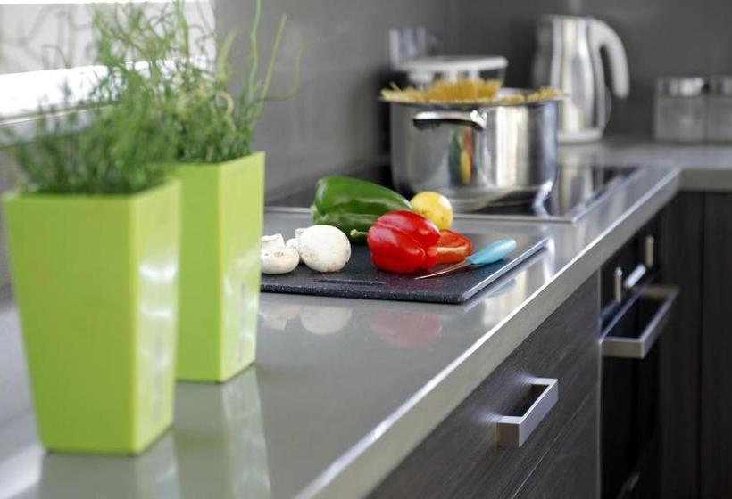 فندق Protaras Villa Theodora 16