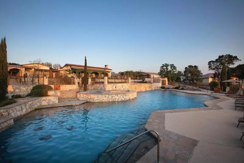 Hotelli Worldmark Hunt – Stablewood Springs Resort