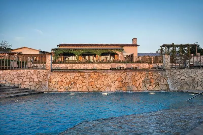 Hotelli Worldmark Hunt – Stablewood Springs Resort