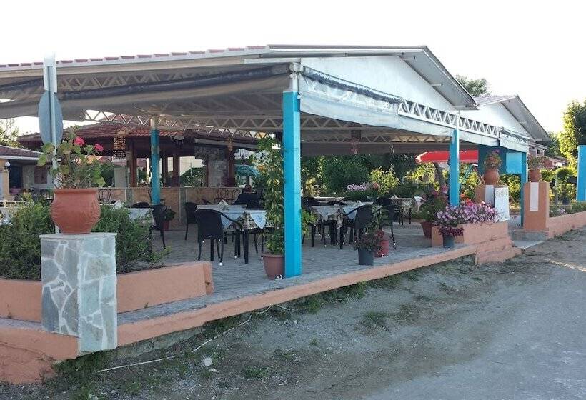 Nikolas Club Apartments