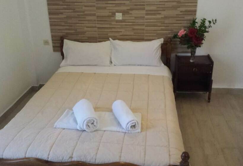 Nikolas Club Apartments