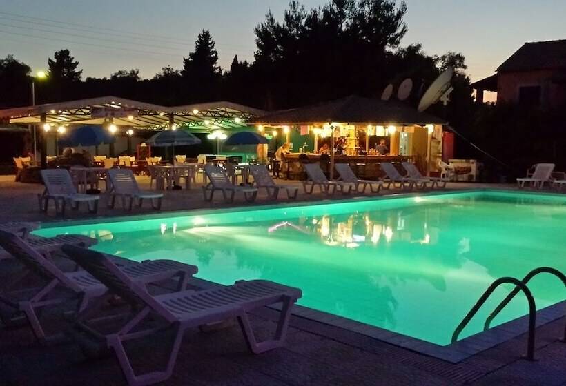 Nikolas Club Apartments