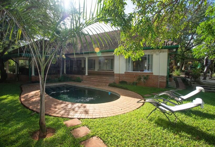 پانسیون Livingstone Lodge