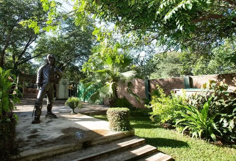 پانسیون Livingstone Lodge