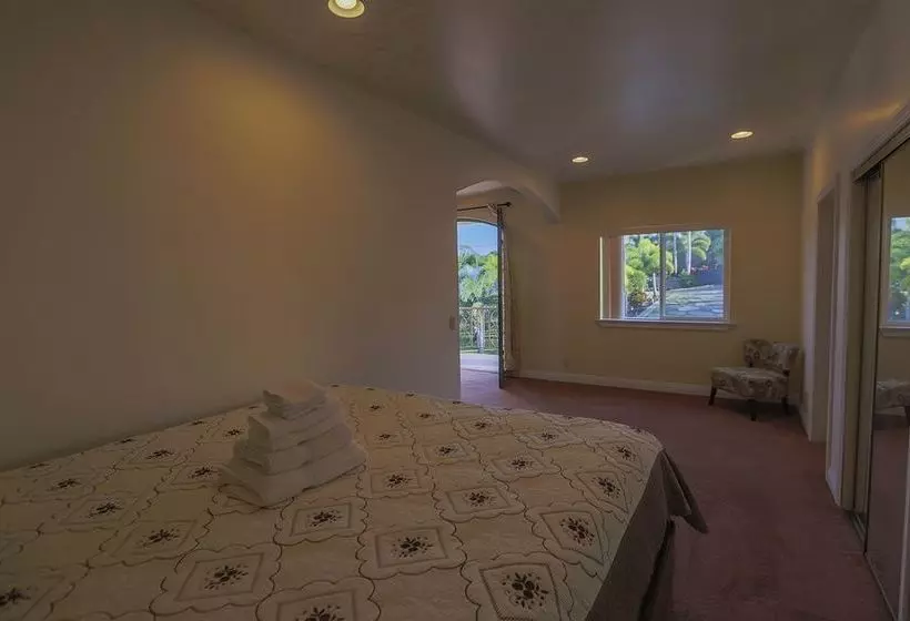 Majatalo Oceanfront Legacy