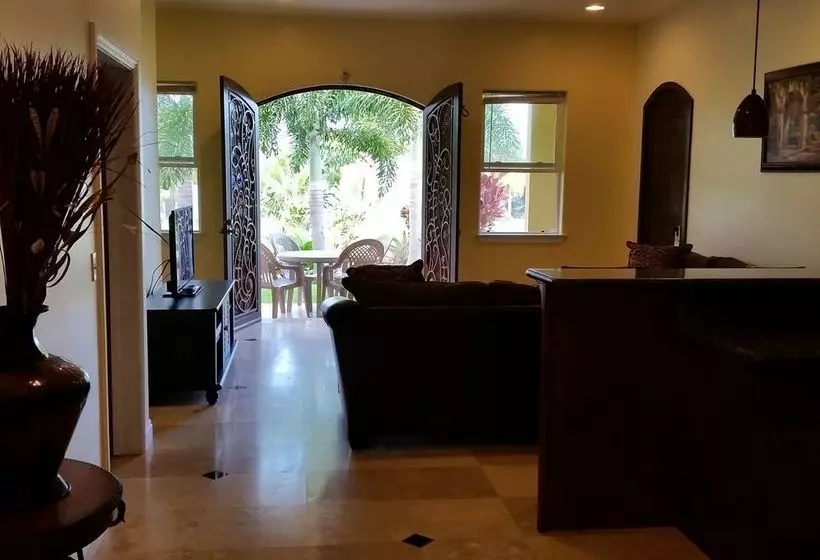 Majatalo Oceanfront Legacy