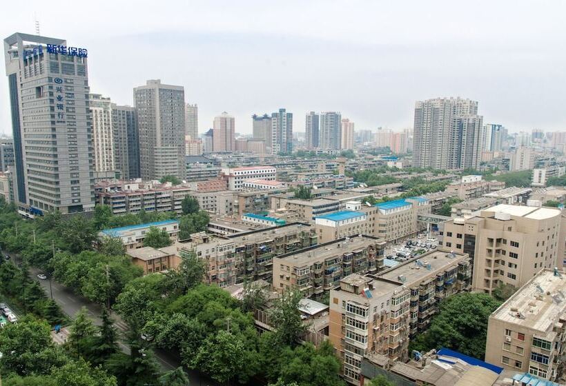 Xi An Mark And Henry Apartment