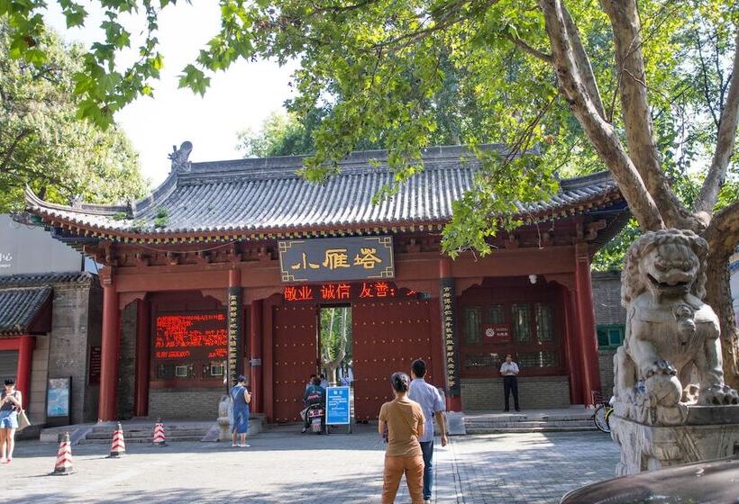 Xi An Mark And Henry Apartment