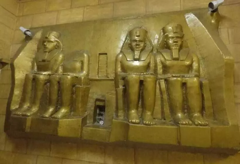 هاستل New Palace