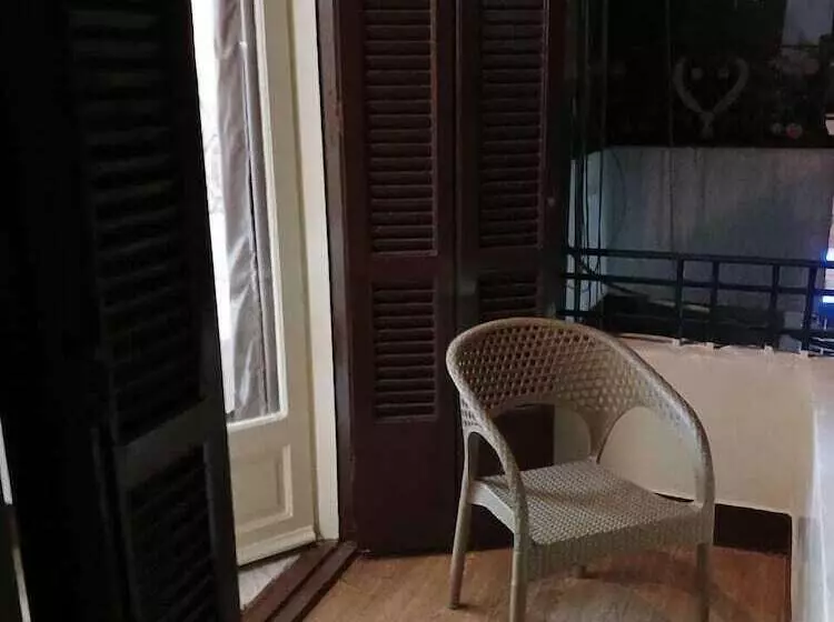 هاستل New Palace