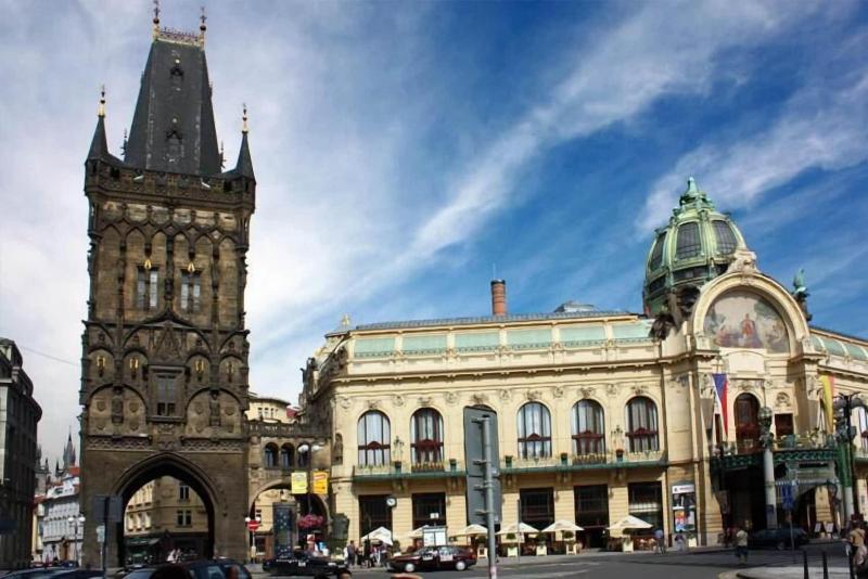 هاستل Onefam Home