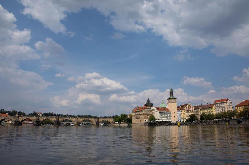 هاستل Onefam Home