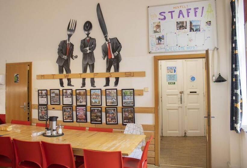 هاستل Onefam Home